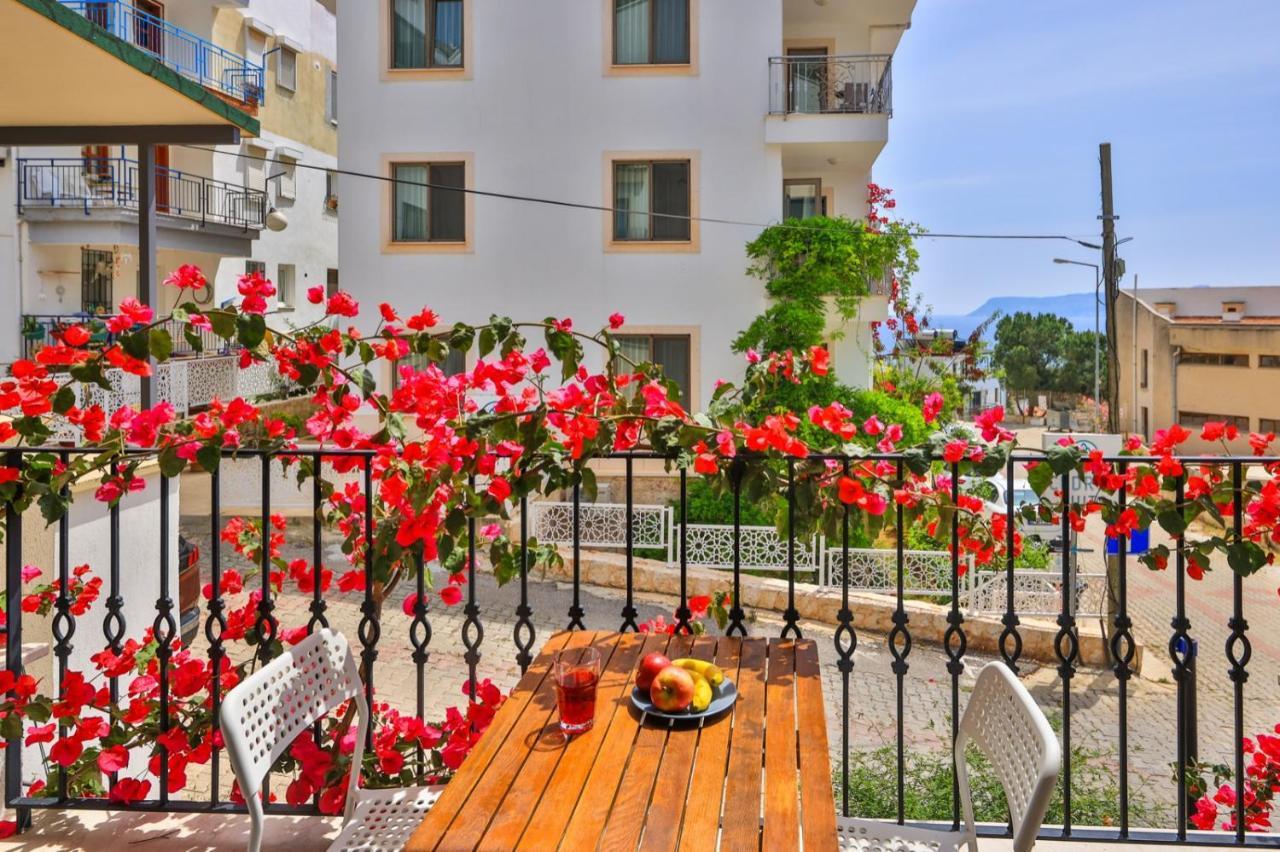 Sanisu Pansiyon Kaş Exterior foto